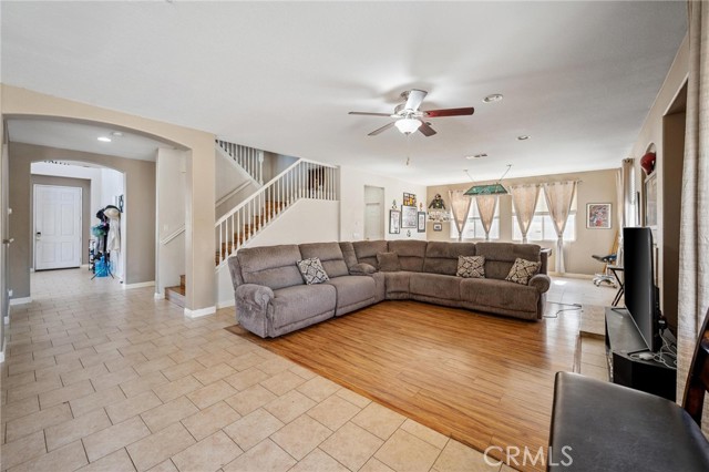 MLS #SR25166163 image #2