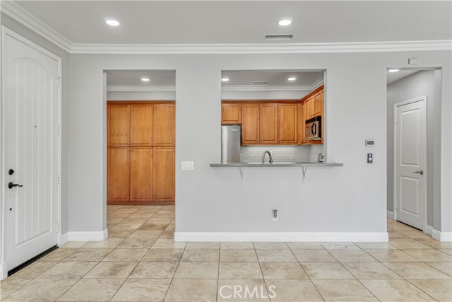 MLS #SR25166401 image #8