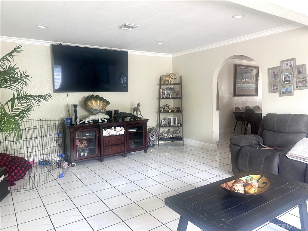 MLS #SR25166471 image #8