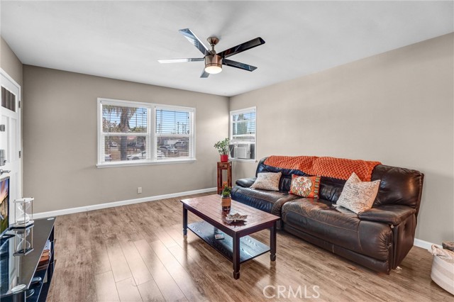 MLS #SR25167338 image #2