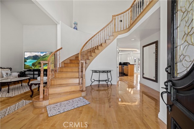 MLS #SR25167543 image #9