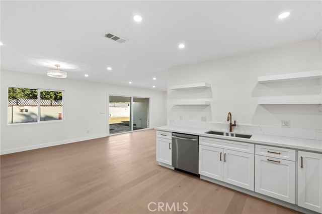 MLS #SR25168175 image #7