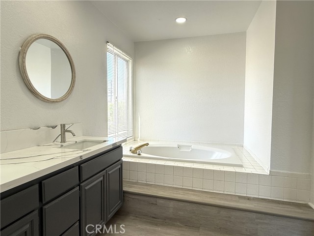 MLS #SR25168263 image #12