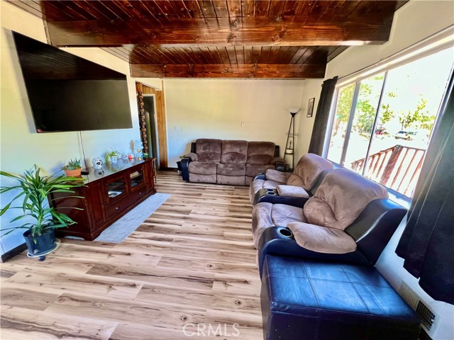 MLS #SR25168628 image #5