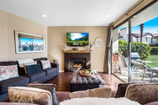 MLS #SR25169036 image #2