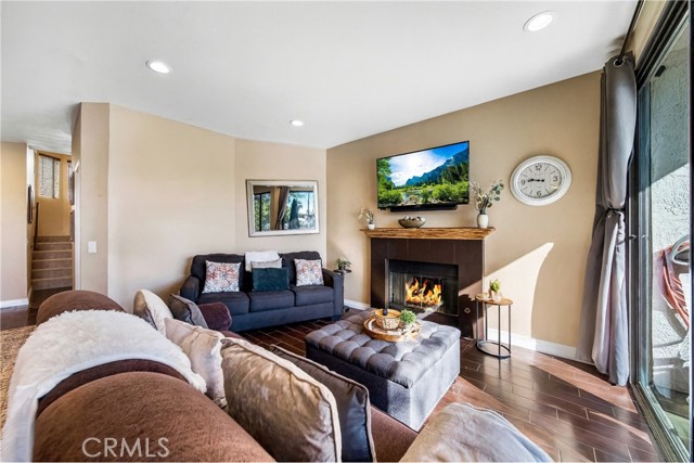 MLS #SR25169036 image #3