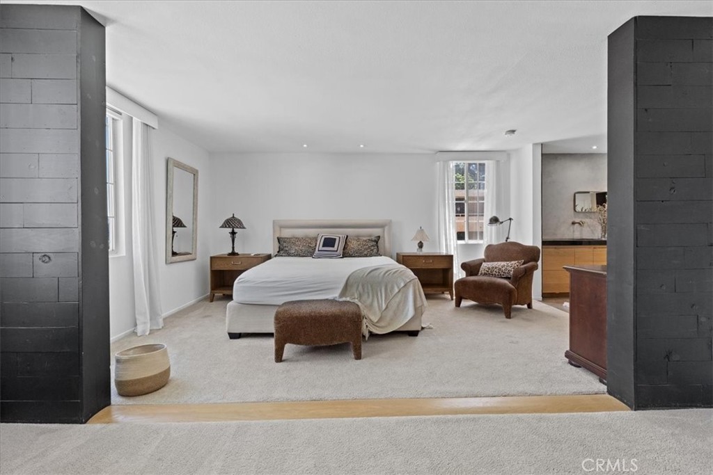 MLS #SR25169311 image #1