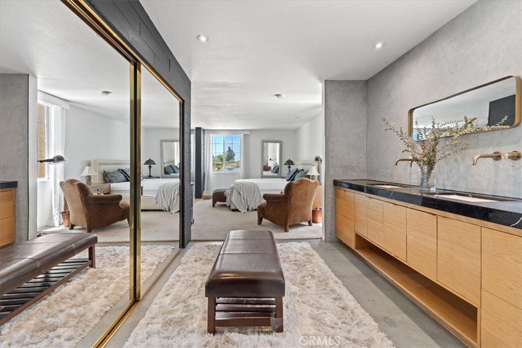 MLS #SR25169311 image #4