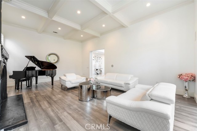 MLS #SR25169488 image #6