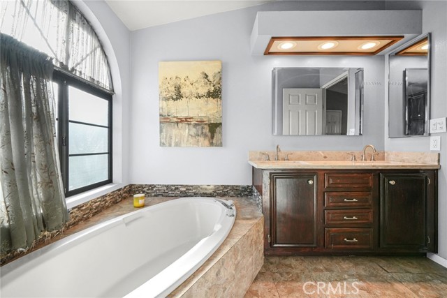 MLS #SR25169957 image #21