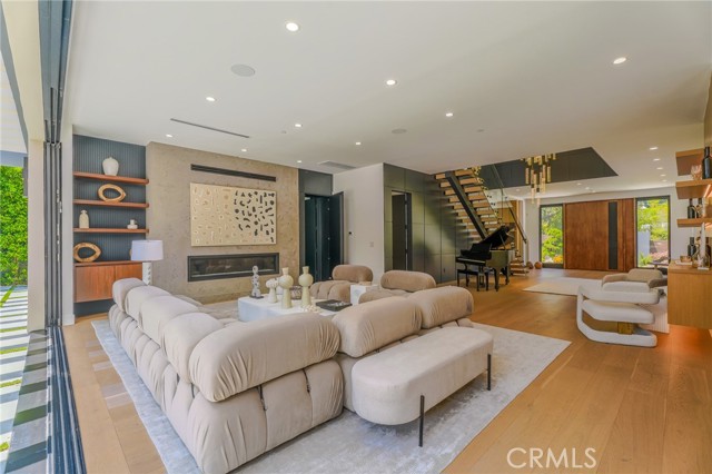 MLS #SR25170288 image #17