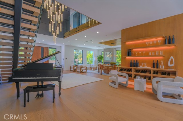 MLS #SR25170288 image #9