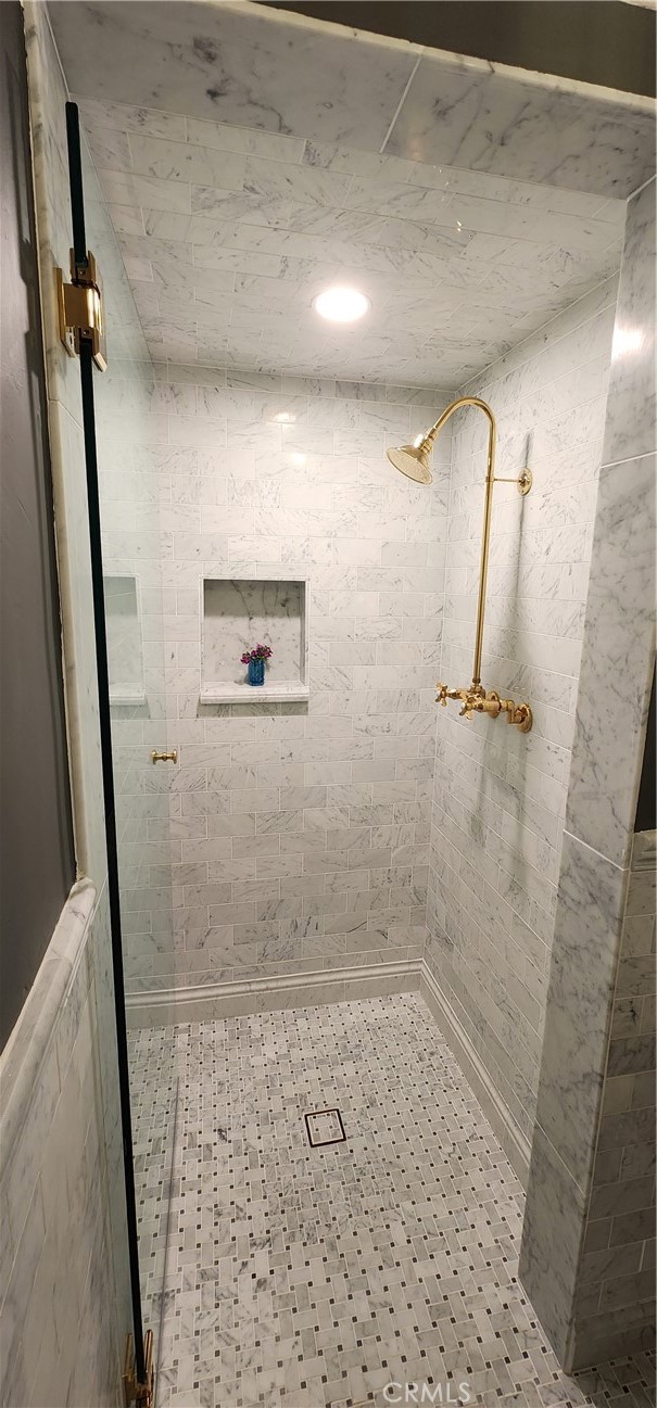 MLS #SR25170498 image #9