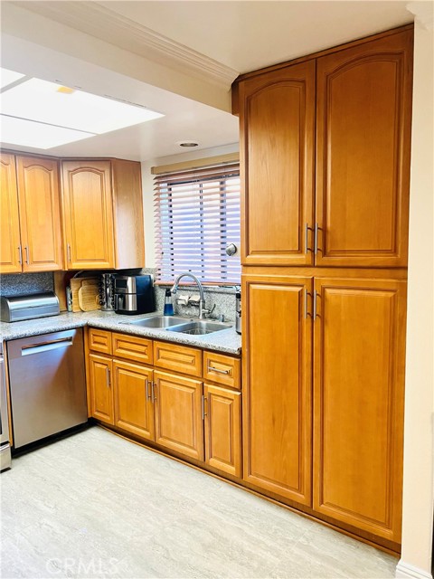 MLS #SR25170963 image #5