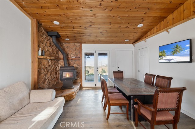 MLS #SR25171517 image #1
