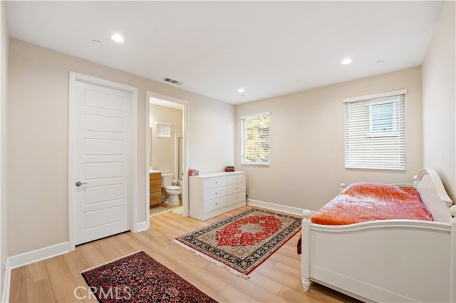 MLS #SR25171595 image #30