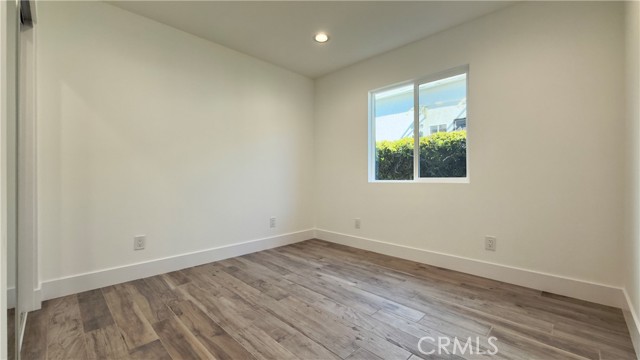 MLS #SR25171796 image #8