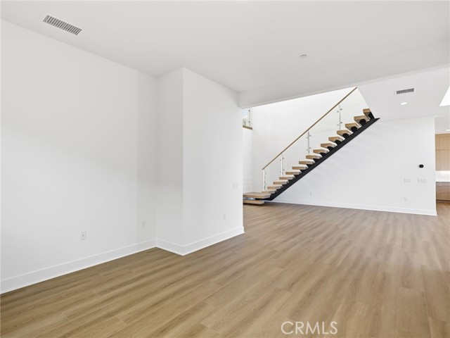 MLS #SR25172176 image #11