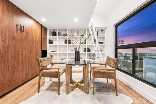 MLS #SR25172193 image #5