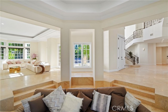 MLS #SR25172408 image #9