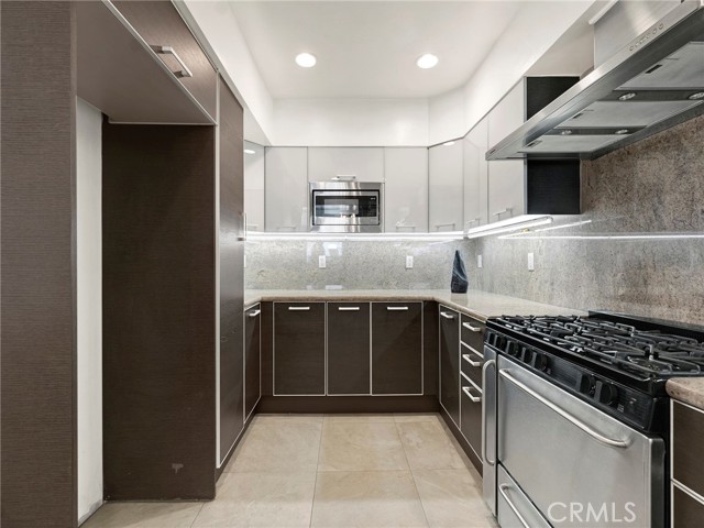 MLS #SR25172924 image #8