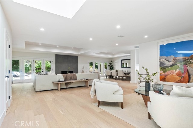 MLS #SR25173121 img 2