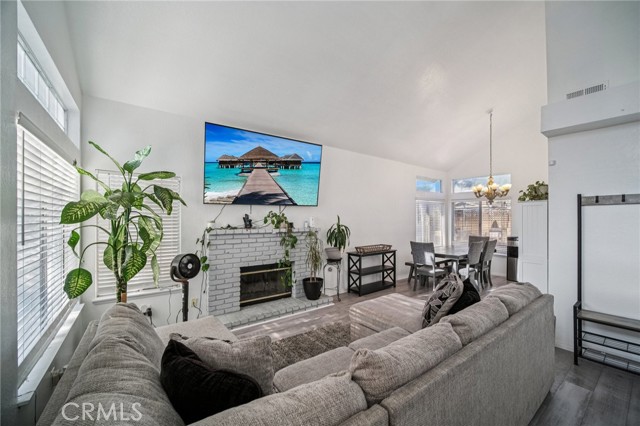 MLS #SR25173204 image #0