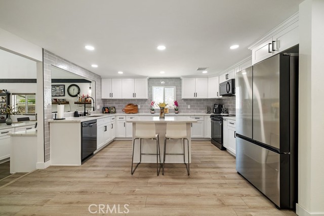 MLS #SR25173333 image #1