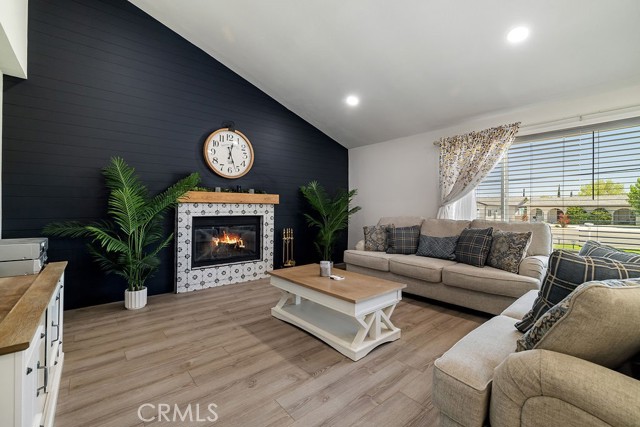 MLS #SR25173333 image #9