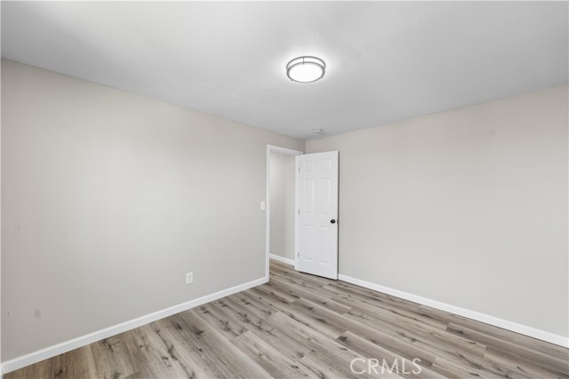 MLS #SR25173901 image #8