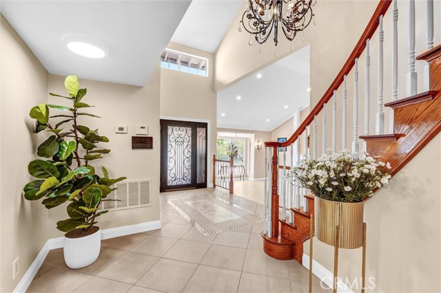 MLS #SR25174031 image #2