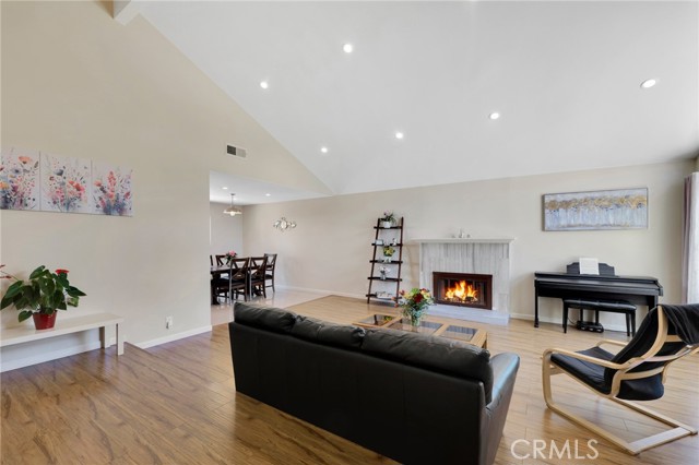 MLS #SR25174511 image #5