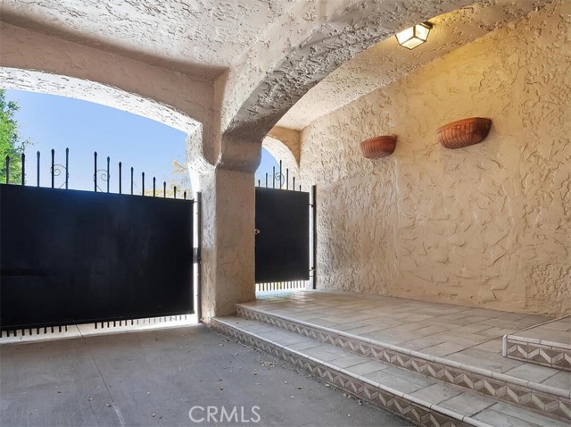 MLS #SR25175207 image #1