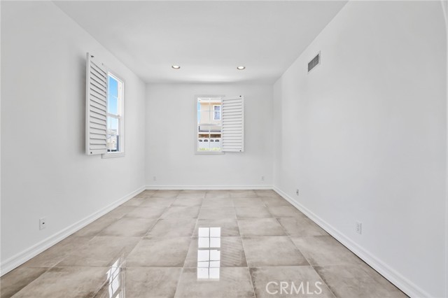 MLS #SR25175355 image #7