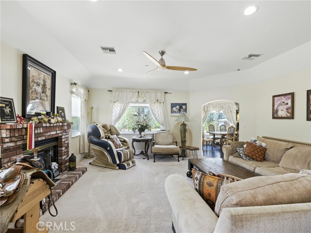 MLS #SR25176059 image #9