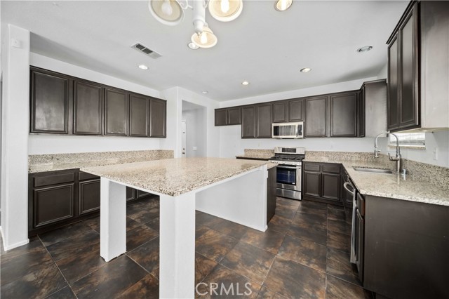 MLS #SR25176272 image #6