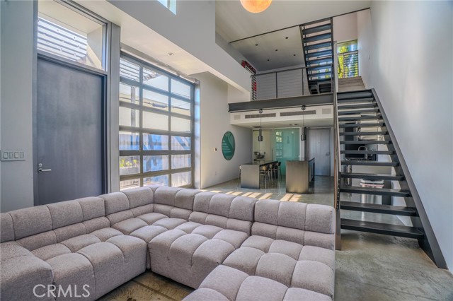 MLS #SR25177129 image #2