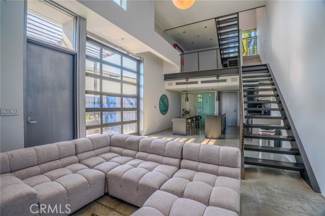 MLS #SR25177233 image #2