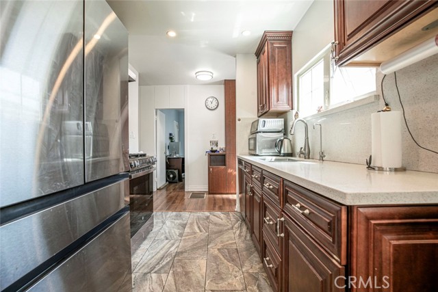 MLS #SR25177315 image #12