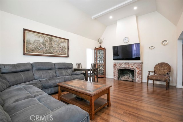 MLS #SR25177315 image #8