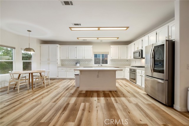 MLS #SR25178122 image #10