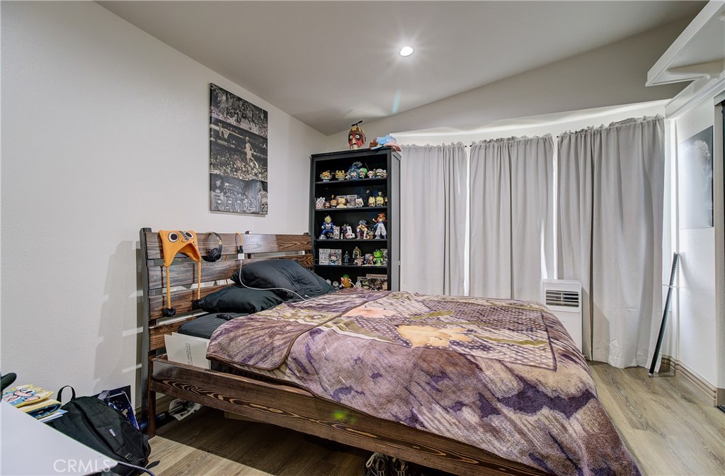 MLS #SR25178393 image #12