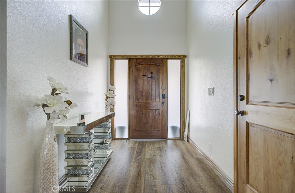 MLS #SR25178393 image #9