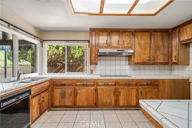 MLS #SR25178512 image #11