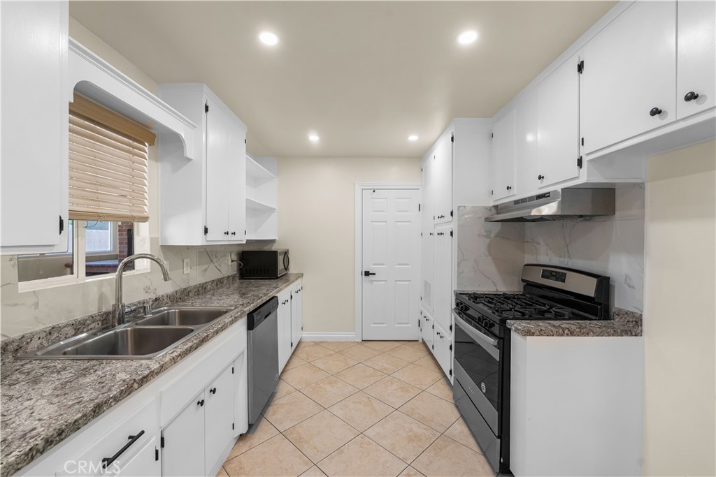 MLS #SR25178725 image #8