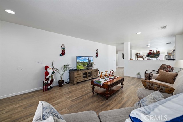 MLS #SR25178817 image #3