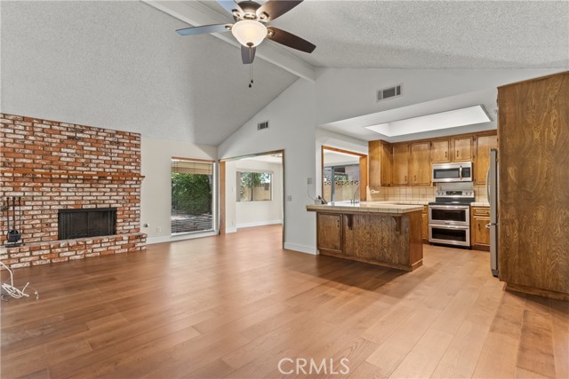MLS #SR25180269 image #8