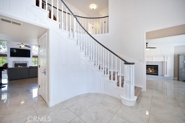 MLS #SR25180692 image #2