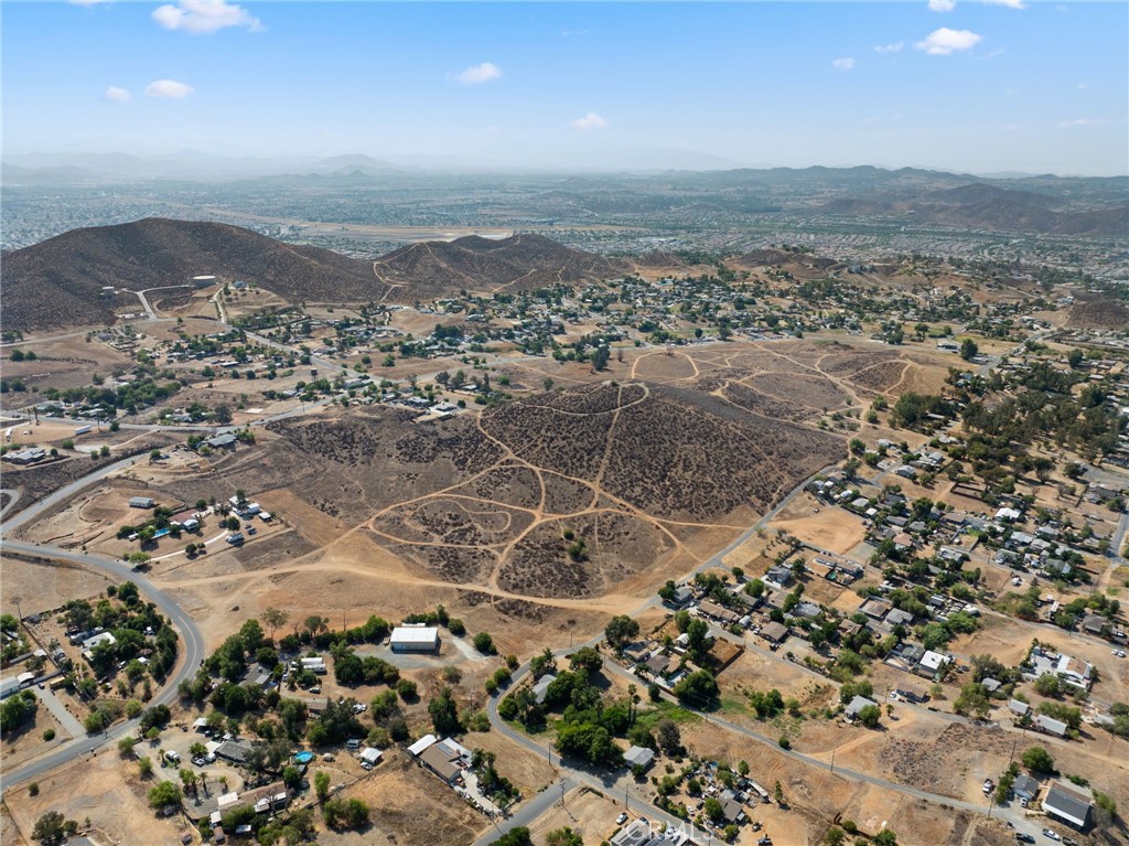 MLS #SR25181285 image #16