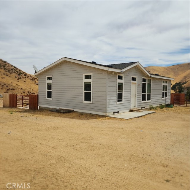 MLS #SR25181318 image #0